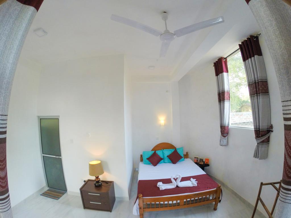 Sanctuary Cove Guest House Polonnaruwa Værelse billede